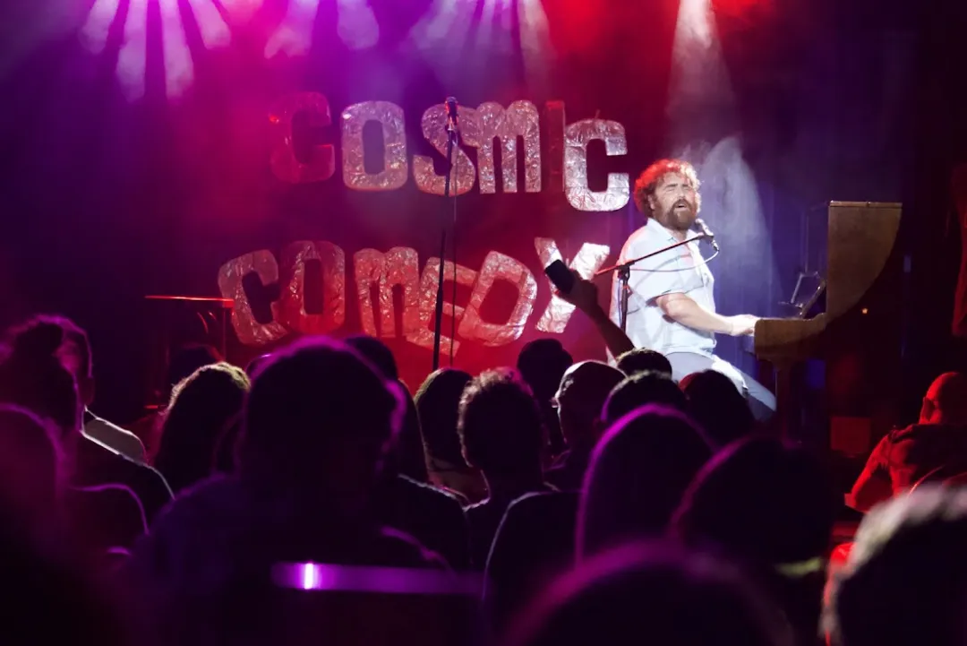 Cosmic Comedy Club – Foto 5