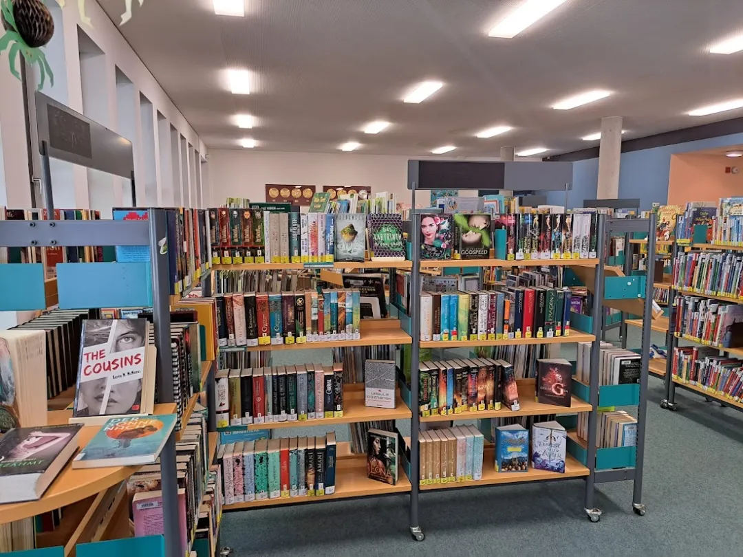 Eberhard-Alexander-Burgh-Bibliothek in Charlottenburg-Wilmersdorf – Foto 2