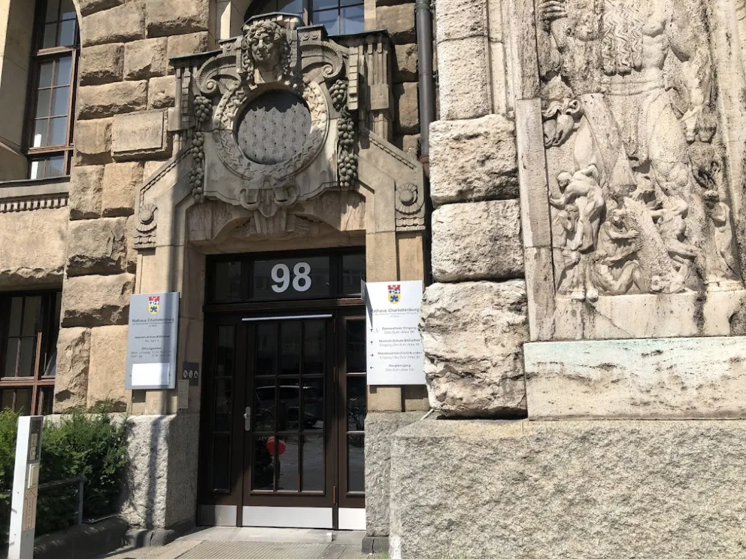 Heinrich-Schulz- Bibliothek in Charlottenburg-Wilmersdorf – Foto 5