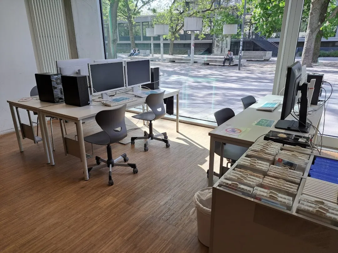Schiller-Bibliothek in Mitte – Foto 4