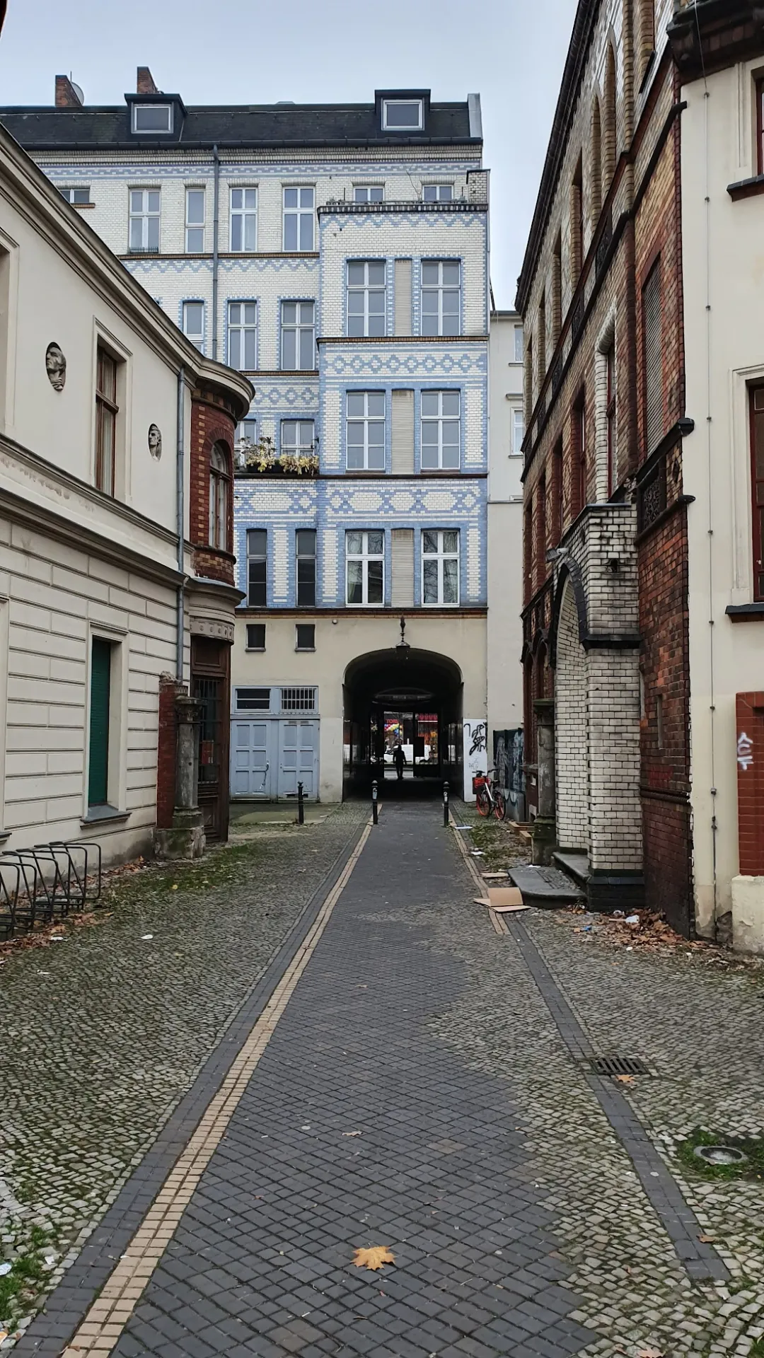 Bibliothek am Luisenbad in Mitte – Foto 6