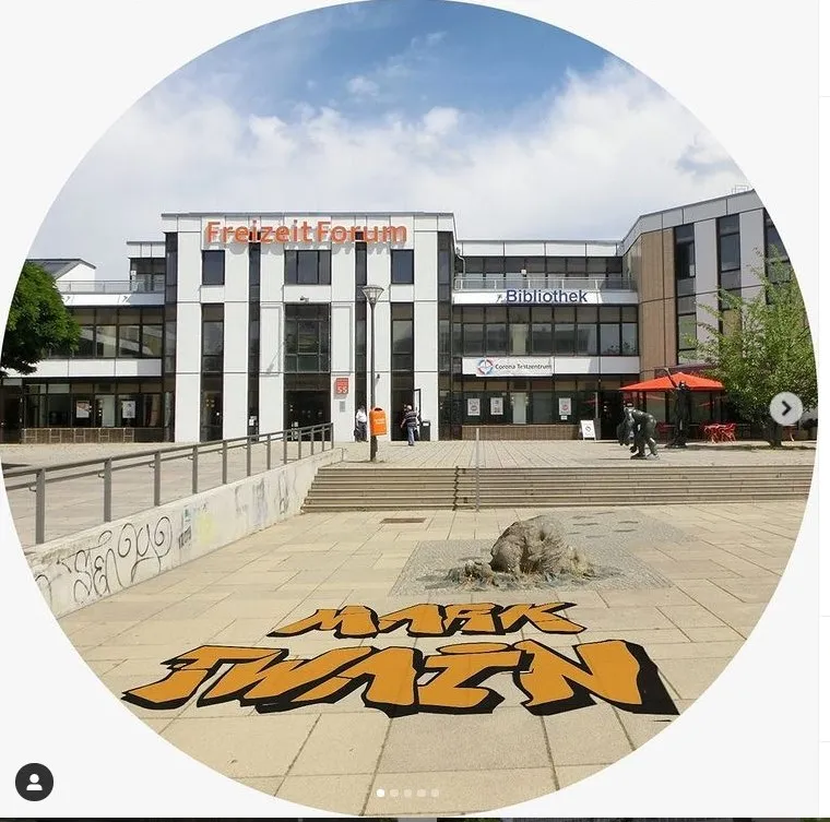 Bezirkszentralbibliothek „Mark Twain“ – Foto 2