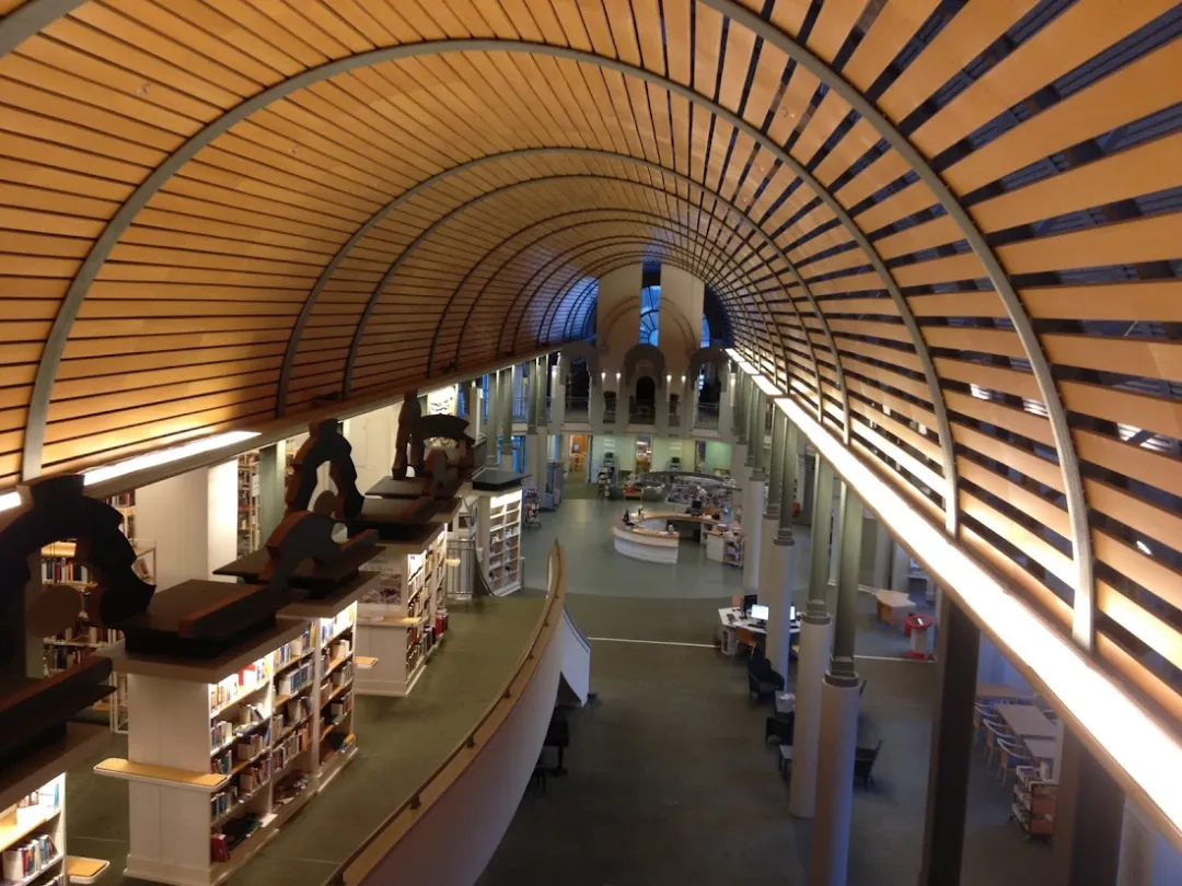 Humboldt-Bibliothek – Foto 3