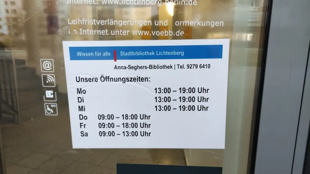 Anna-Seghers-Bibliothek im Linden-Center Hohenschönhausen in Lichtenberg – Foto 6