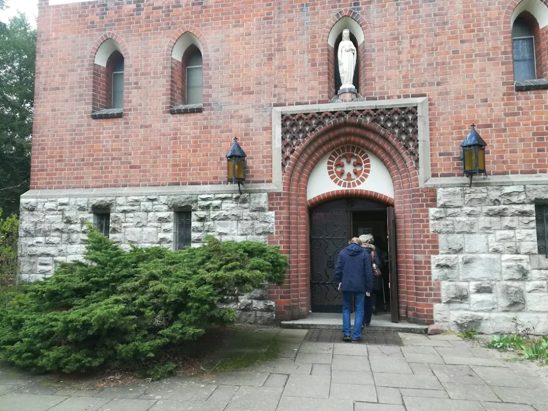 Königin-Luise-Kirche Waidmannslust – Foto 2