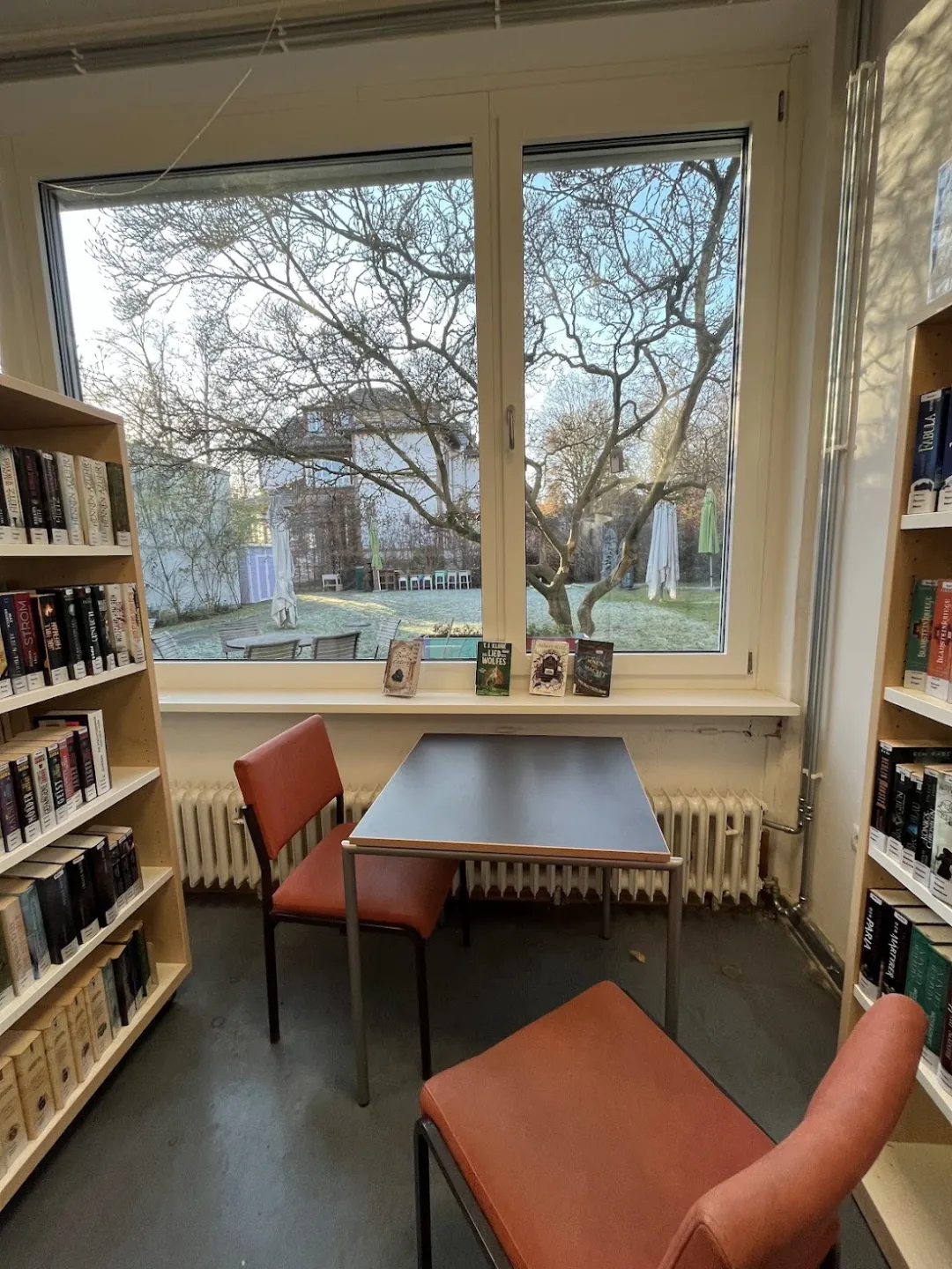 Gottfried-Benn-Bibliothek in Steglitz-Zehlendorf – Foto 4