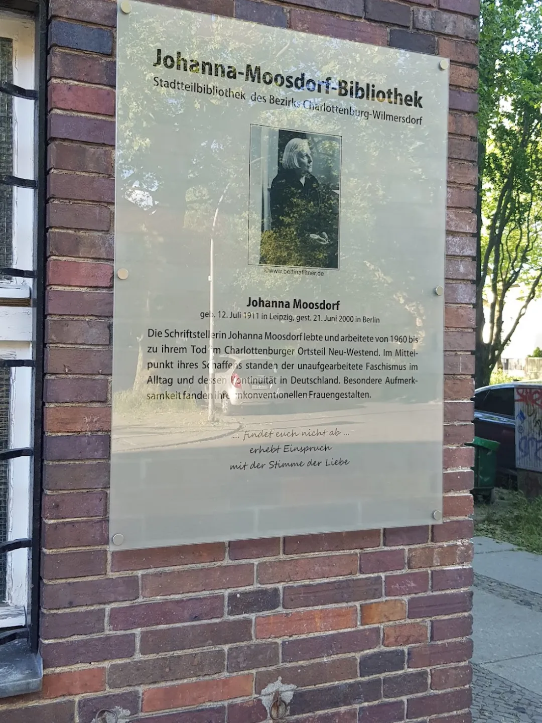 Johanna-Moosdorf- Bibliothek (Stadtteil- bibliothek Neuwestend) in Charlottenburg-Wilmersdorf – Foto 4