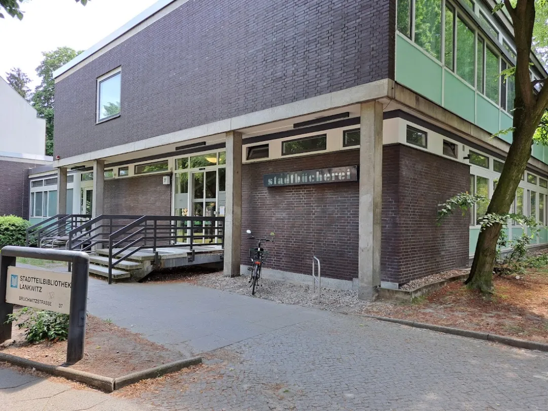 Stadtteilbibliothek Lankwitz in Steglitz-Zehlendorf – Foto 4