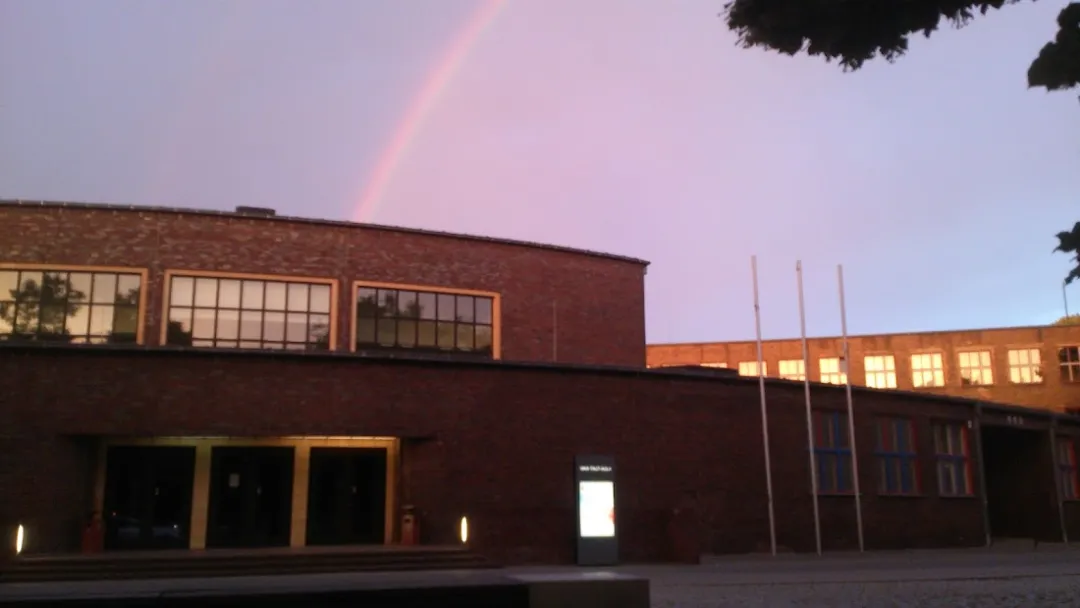 Max-Taut-Aula, Fischerstr./Schlichtallee in Lichtenberg – Foto 4