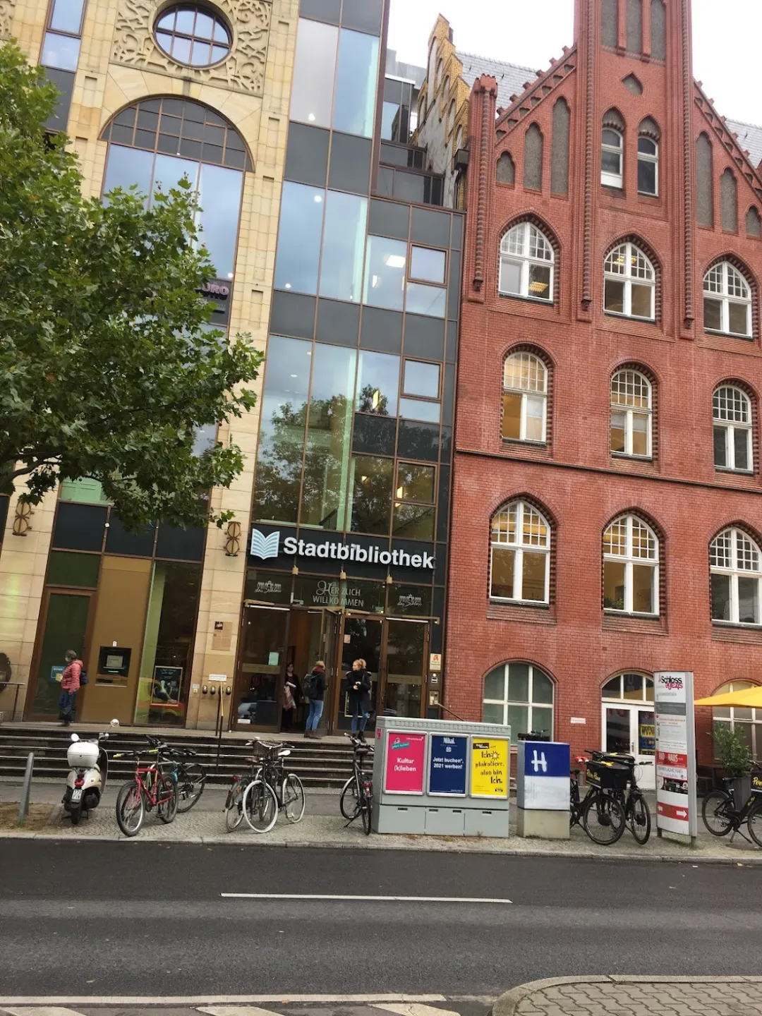 Ingeborg-Drewitz-Bibliothek in Steglitz-Zehlendorf – Foto 5