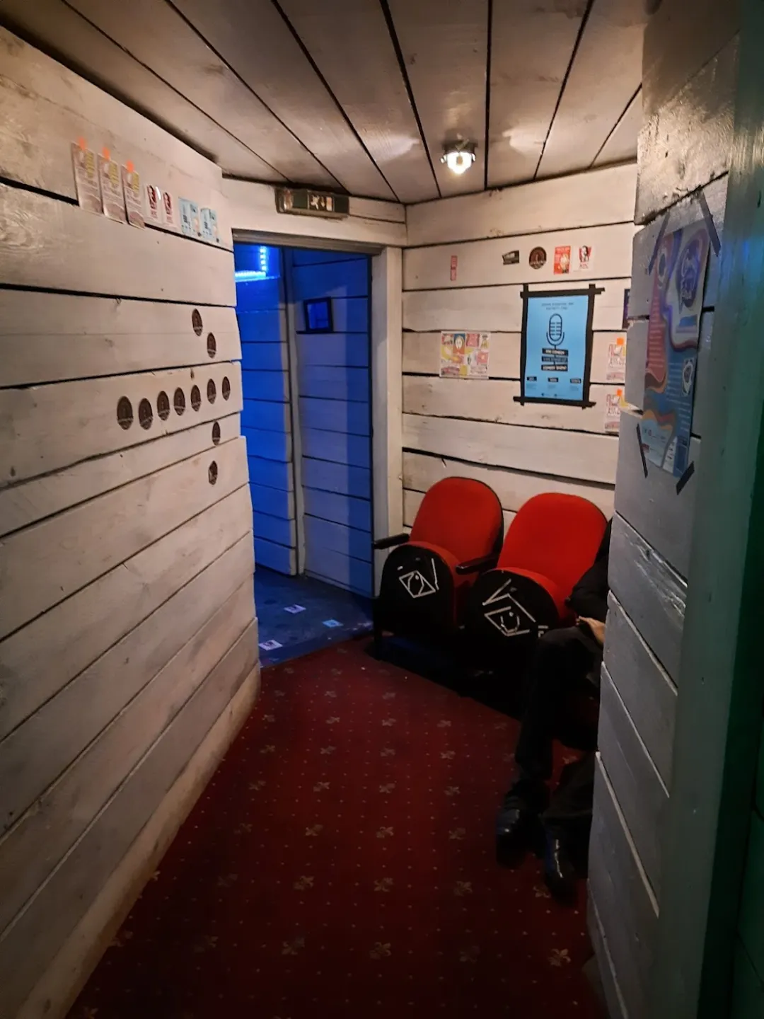 Mad Monkey Room – Foto 5